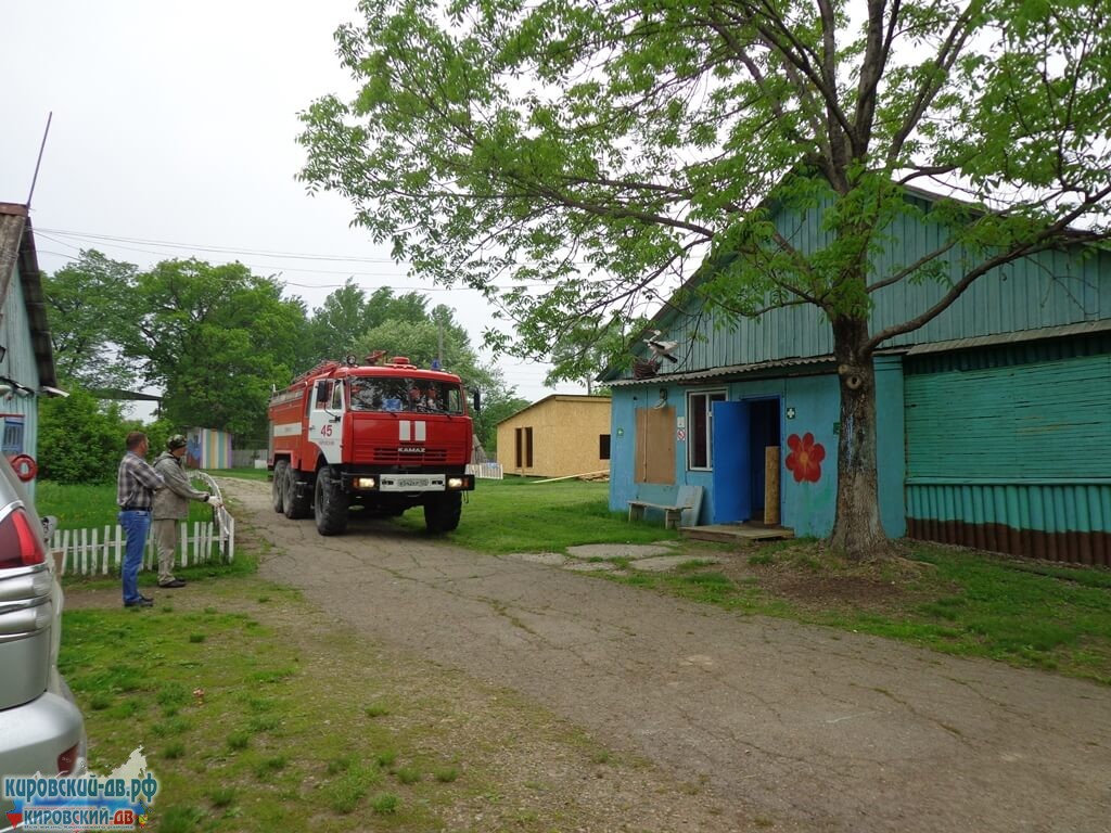 Сотрудники МЧС России провели учения в детском оздоровительном лагере «Мечта» Кировского района