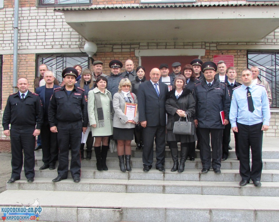 В Лесозаводске полицейские провели обучающий семинар с участием командиров народных дружин