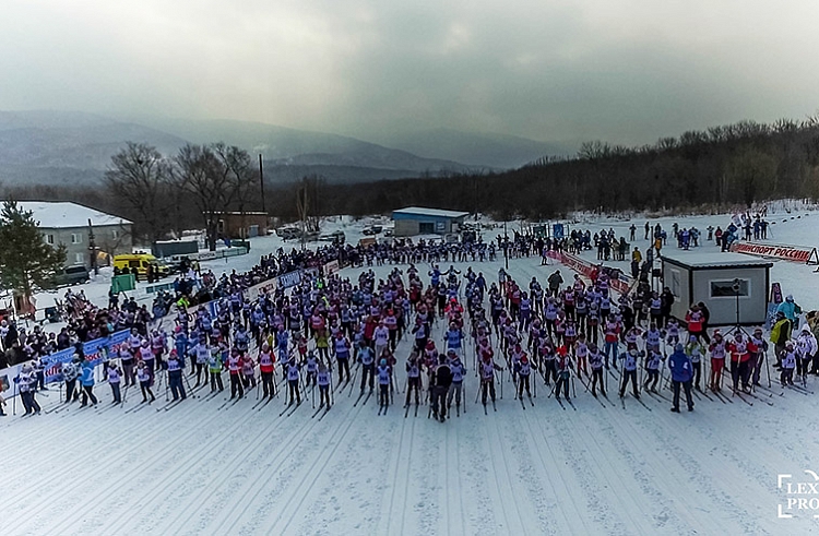 В Приморье на старт «Лыжни России-2018» вышли 1500 участников