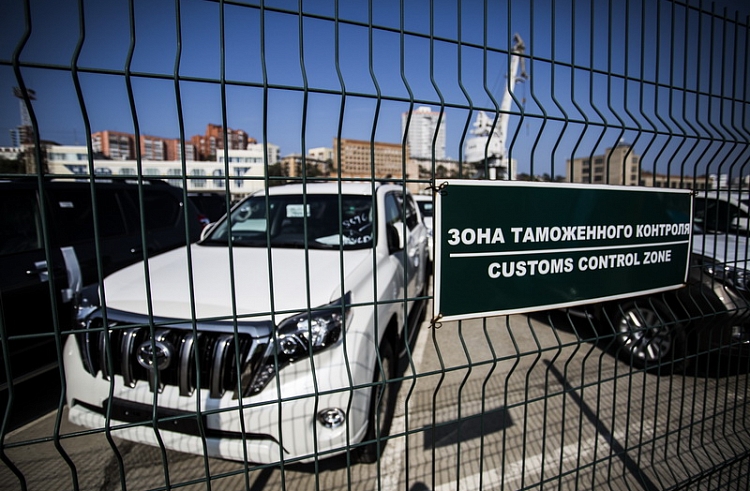 Автобизнес Приморья ждет упрощенный порядок установки системы «ЭРА-ГЛОНАСС» на подержанные иностранные автомобили