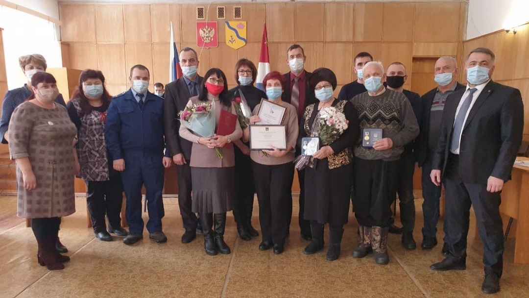 В Кировском районе состоялось Награждение Почётным знаком и присвоение званий «Почетный гражданин»
