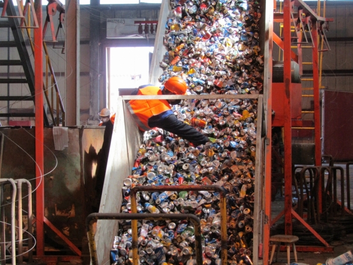 Избавит от свалок и не навредит «Шмаковке»— экологический оператор о новом мусорном заводе