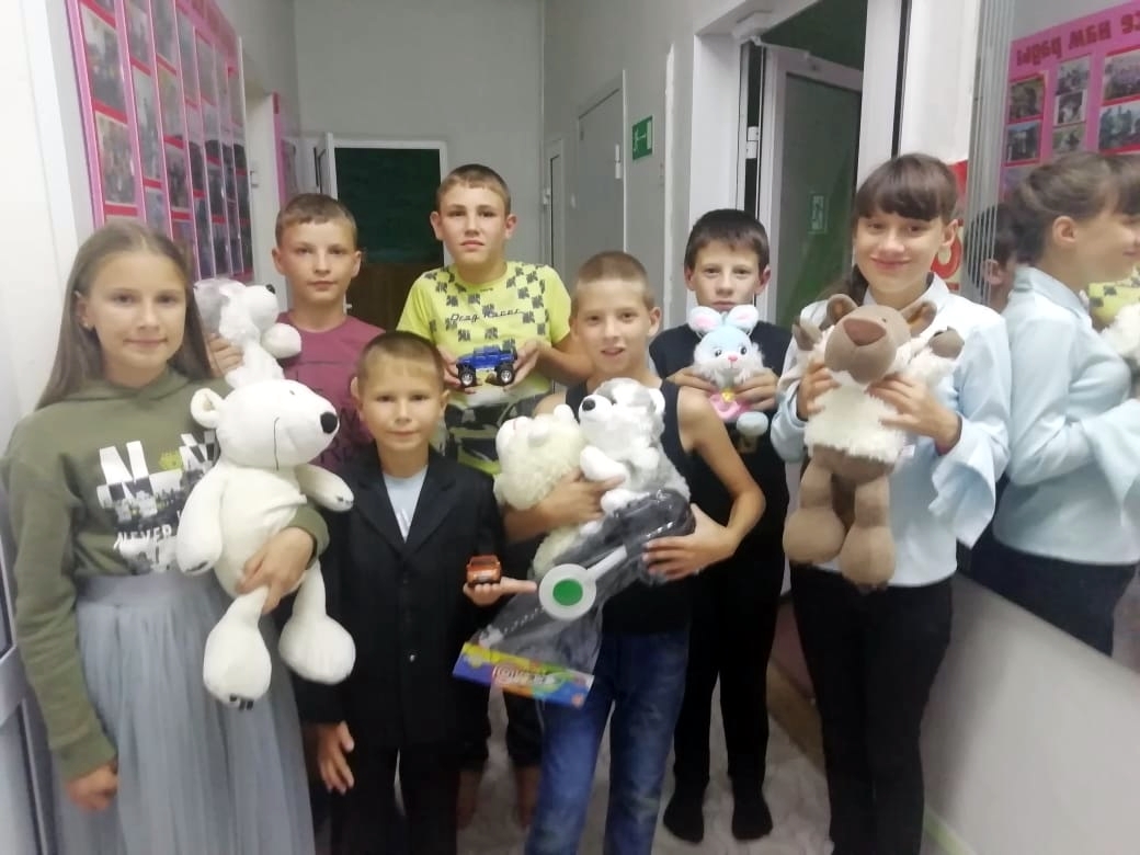Сотрудники МЧС России и общественных организаций посетили воспитанников подшефного детского дома села Преображенка