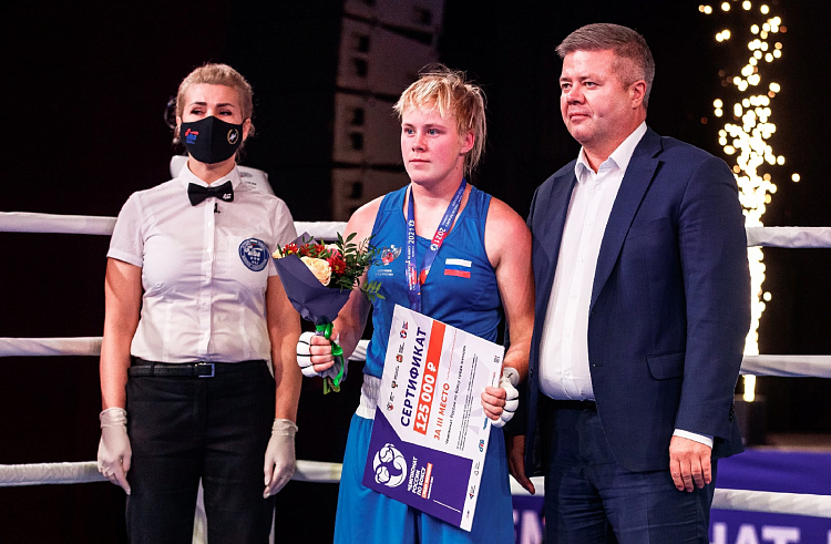Спортсменка из Кировского района завоевала «бронзу» чемпионата России по боксу