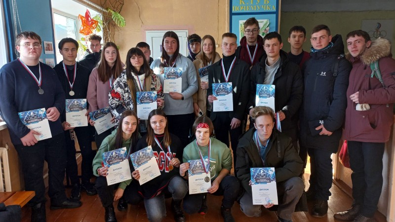 Ученики четырех школ Кировского района прошли квест «Блокадный Ленинград»